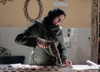 Ile zarabia stolarz w USA? Ile zarabia stolarz w USA?