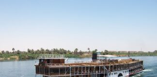 Kto produkuje meble dla Agata?