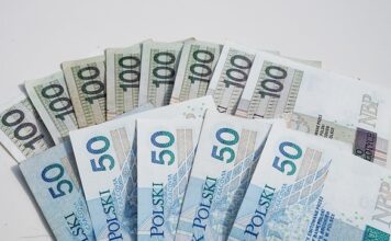 Ile zarabia pracownik socjalny na rękę? Ile zarabia pracownik socjalny na rękę?