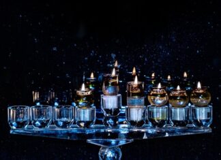 Jak się zapala kadzidełka?