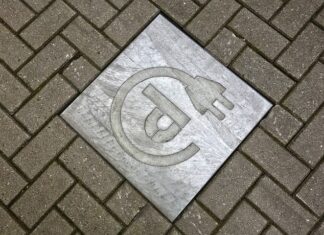 Ile gniazdek na jednym kablu?